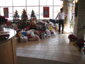 What a great giving tree opportunity. "WOW! Be part of it this season."